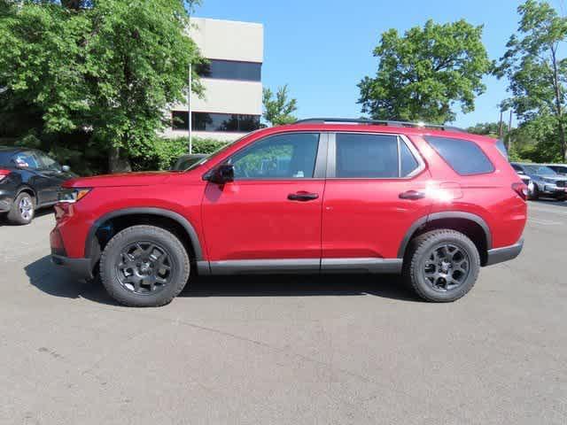 Photo of 2025 Radiant Red Metallic II Honda Pilot