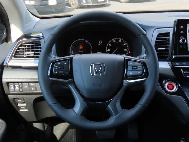 Photo of 2026 Crystal Black Pearl Honda Odyssey