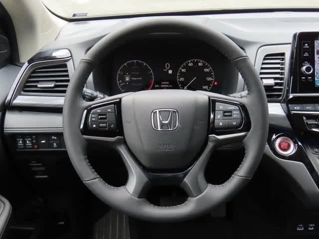 Photo of 2026 Sonic Gray Pearl Honda Odyssey
