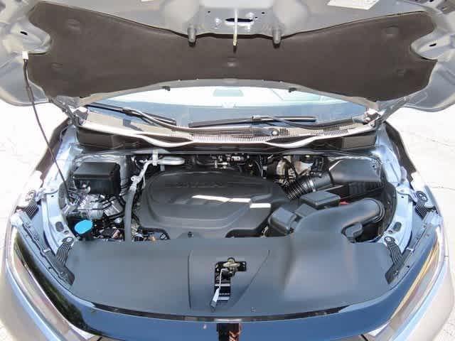 Photo of 2026 Solar Silver Metallic Honda Odyssey