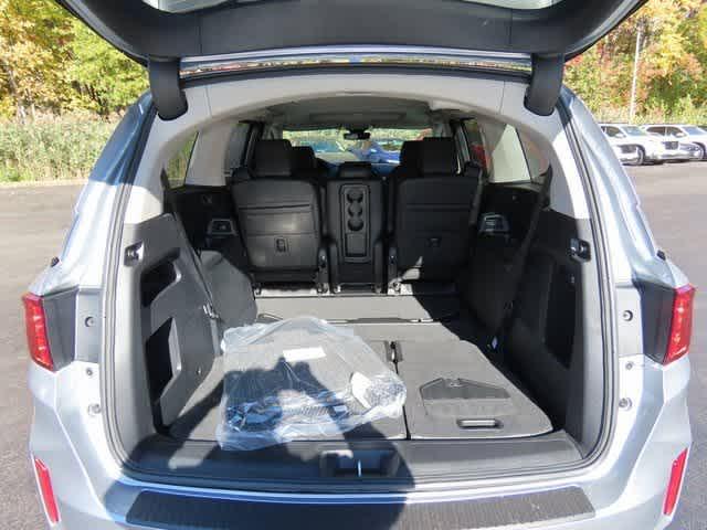 Photo of 2026 Solar Silver Metallic Honda Odyssey