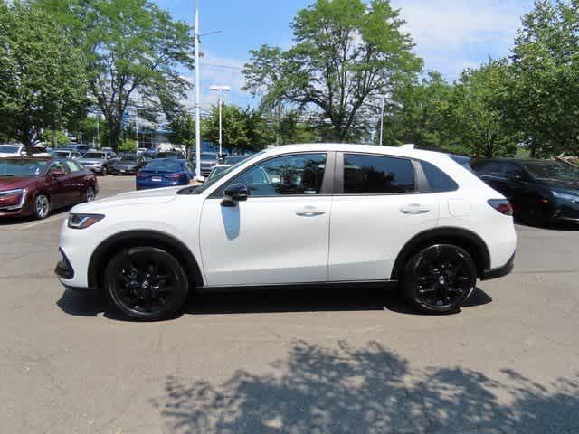 Photo of 2023 Platinum White Pearl Honda HR-V