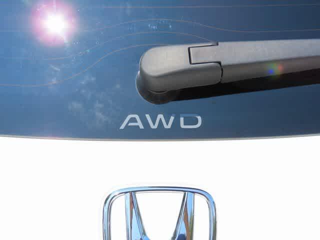 Photo of 2023 Platinum White Pearl Honda HR-V