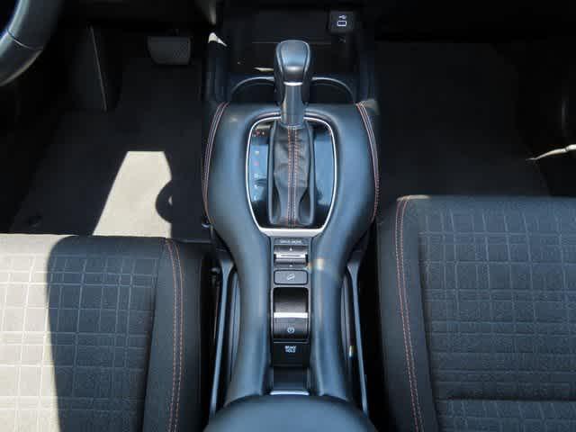 Photo of 2023 Platinum White Pearl Honda HR-V