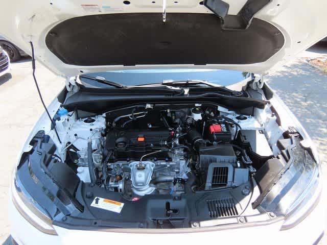 Photo of 2023 Platinum White Pearl Honda HR-V