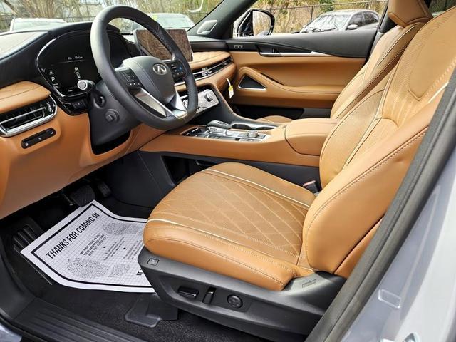 Photo of 2025 Gray INFINITI QX60