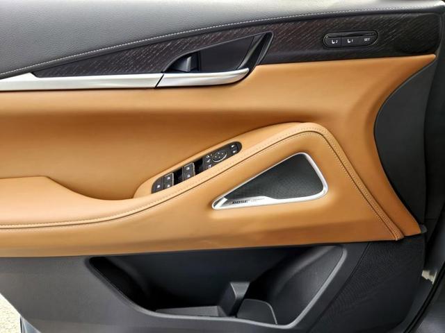 Photo of 2025 Gray INFINITI QX60