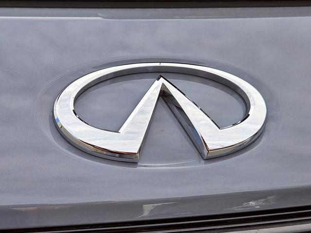 Photo of 2025 Gray INFINITI QX60