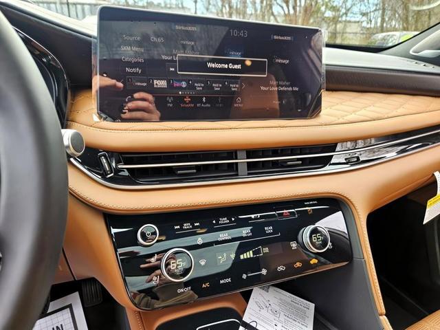 Photo of 2025 Gray INFINITI QX60