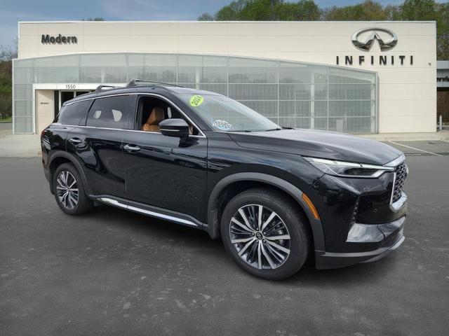 Photo of 2024 Black INFINITI QX60