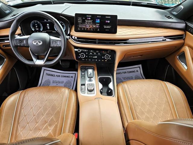 Photo of 2024 Black INFINITI QX60