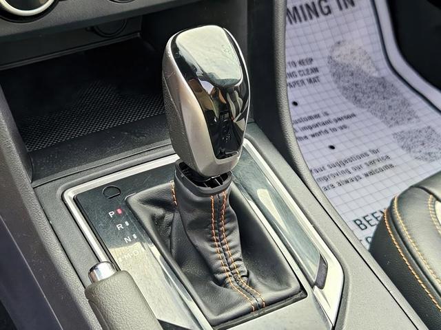 Photo of 2018 Crystal White Pearl Subaru Crosstrek