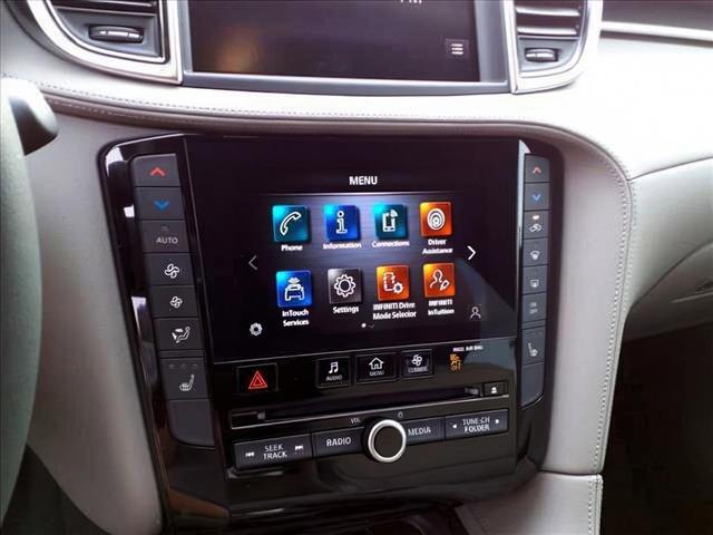 Photo of 2025 Radiant White INFINITI QX50
