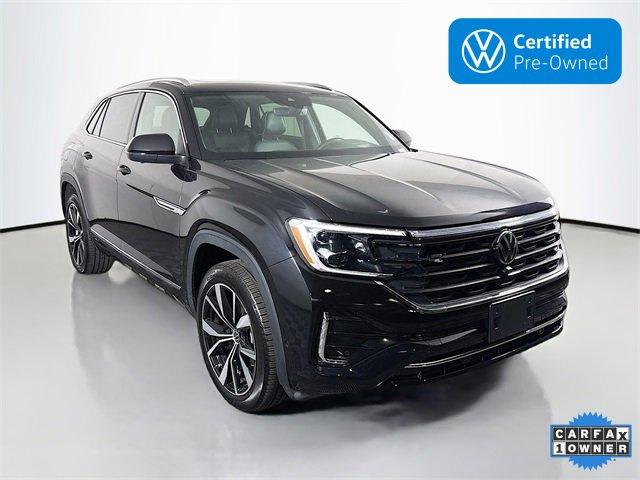 Photo of 2024 Deep Black Pearl Effect Volkswagen Atlas Cross Sport