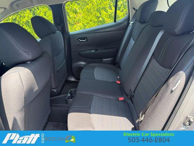 Photo of 2023 Gray Nissan Leaf