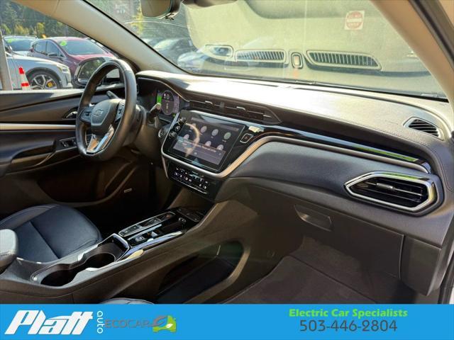 Photo of 2022 White Chevrolet Bolt EUV