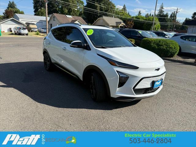 Photo of 2022 White Chevrolet Bolt EUV