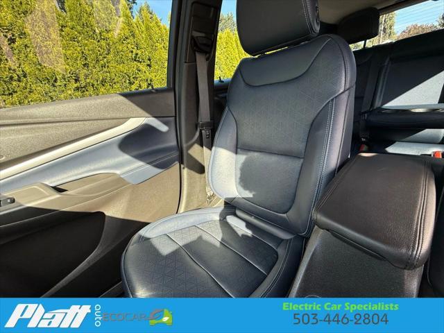 Photo of 2022 White Chevrolet Bolt EUV