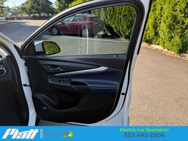 Photo of 2022 White Chevrolet Bolt EUV