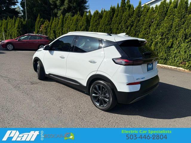 Photo of 2022 White Chevrolet Bolt EUV