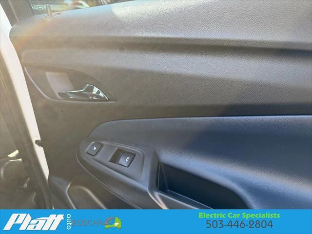 Photo of 2022 White Chevrolet Bolt EUV