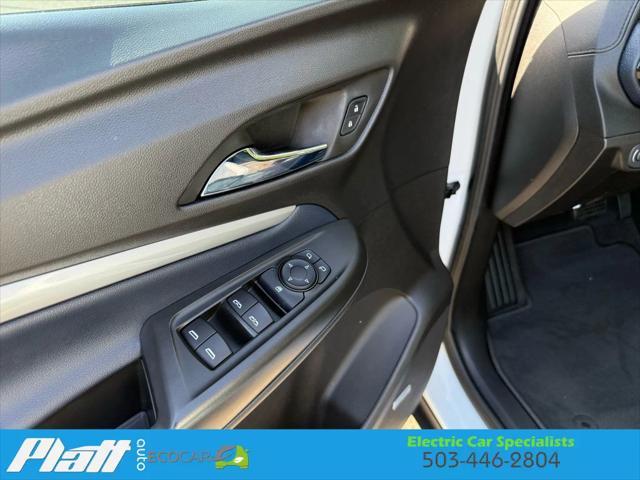 Photo of 2022 White Chevrolet Bolt EUV
