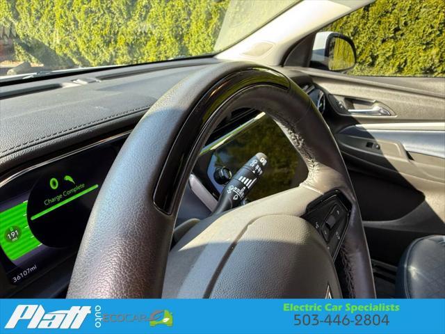 Photo of 2022 White Chevrolet Bolt EUV