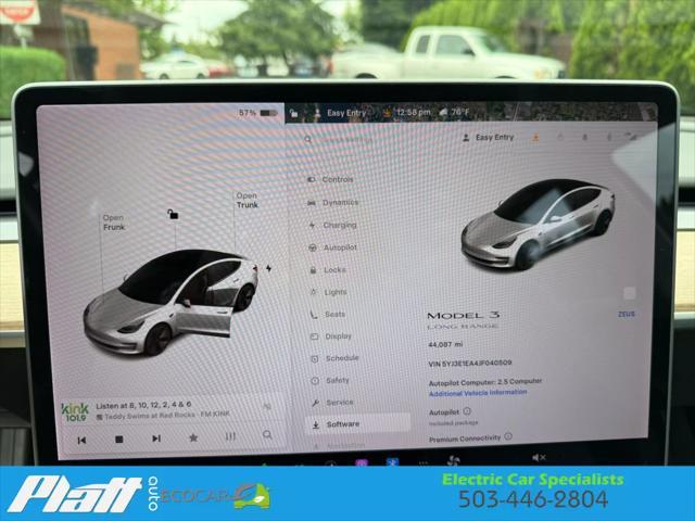 Photo of 2018 Silver Tesla Model 3