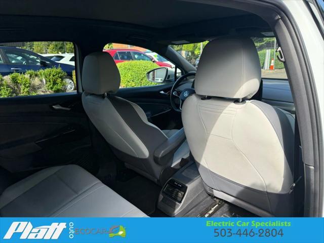 Photo of 2021 White Volkswagen ID.4