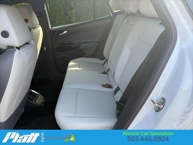Photo of 2021 White Volkswagen ID.4