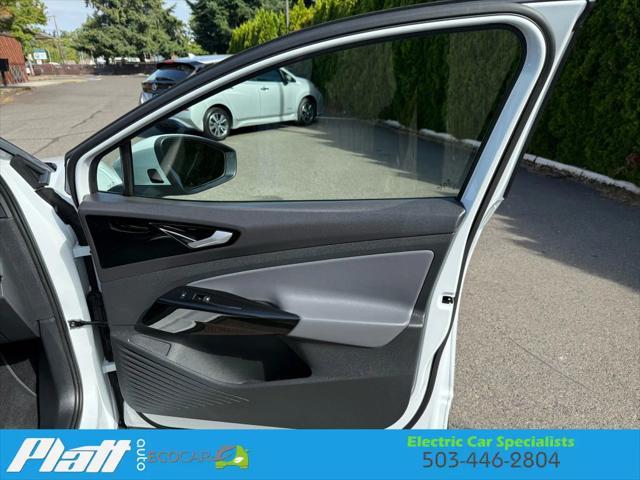 Photo of 2021 White Volkswagen ID.4