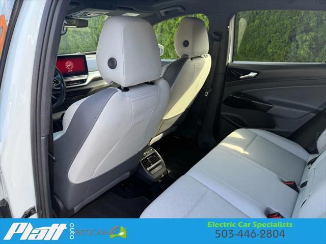 Photo of 2021 White Volkswagen ID.4