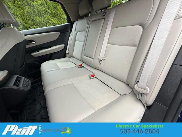 Photo of 2023 Blue Nissan ARIYA