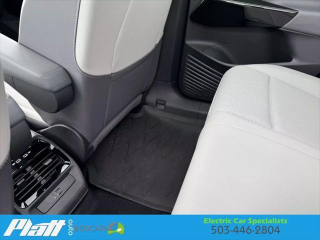 Photo of 2021 Blue Volkswagen ID.4
