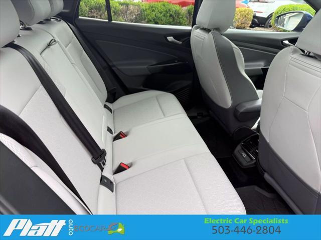 Photo of 2021 Blue Volkswagen ID.4