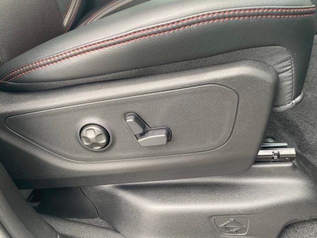 Photo of 2025 Diamond Black RAM 1500