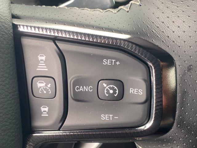Photo of 2025 Diamond Black RAM 1500