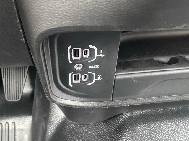 Photo of 2025 Bright White Clearcoat RAM 2500