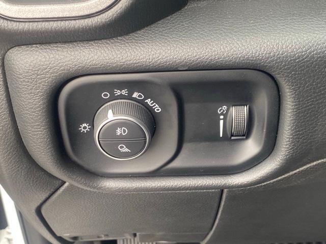 Photo of 2025 Bright White Clearcoat RAM 2500