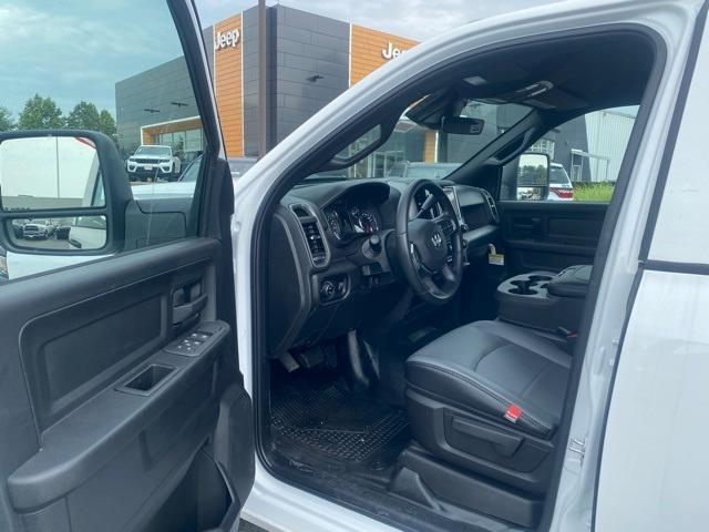 Photo of 2025 Bright White Clearcoat RAM 2500