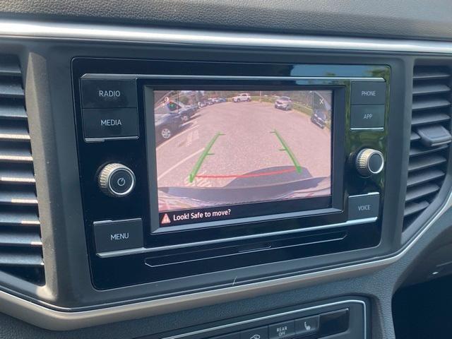 Photo of 2022 Deep Black Pearl Effect Volkswagen Atlas
