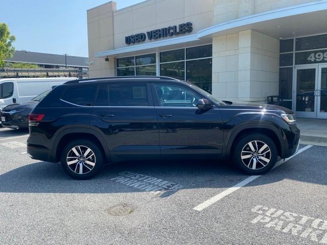 Photo of 2022 Deep Black Pearl Effect Volkswagen Atlas