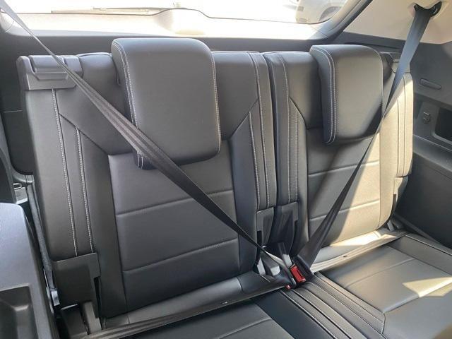 Photo of 2022 Deep Black Pearl Effect Volkswagen Atlas