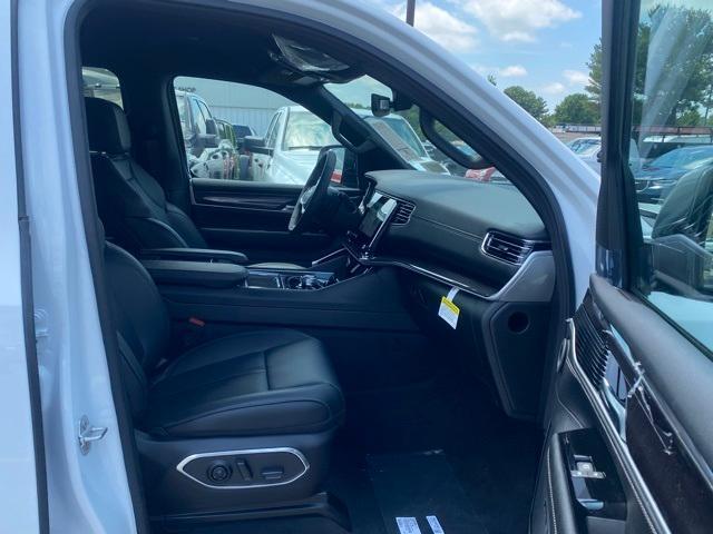 Photo of 2024 Bright White Clearcoat Jeep Wagoneer L