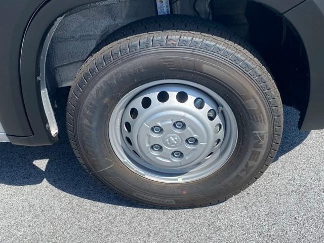 Photo of 2025 Bright Silver Clearcoat Metallic RAM ProMaster 1500