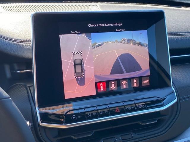 Photo of 2025 Silver Zynith Jeep Compass