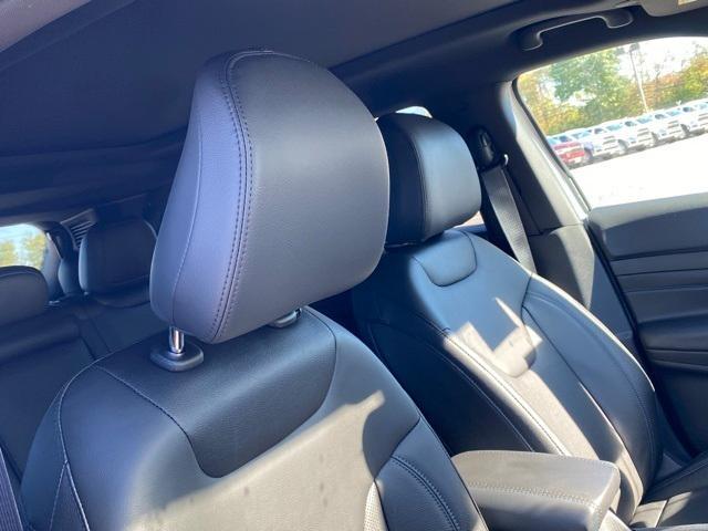 Photo of 2025 Silver Zynith Jeep Compass