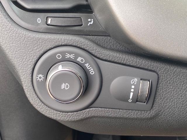 Photo of 2023 Blue FIAT 500X