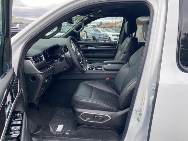 Photo of 2024 Bright White Clearcoat Jeep Wagoneer L