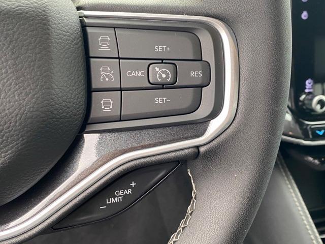 Photo of 2024 Bright White Clearcoat Jeep Wagoneer L
